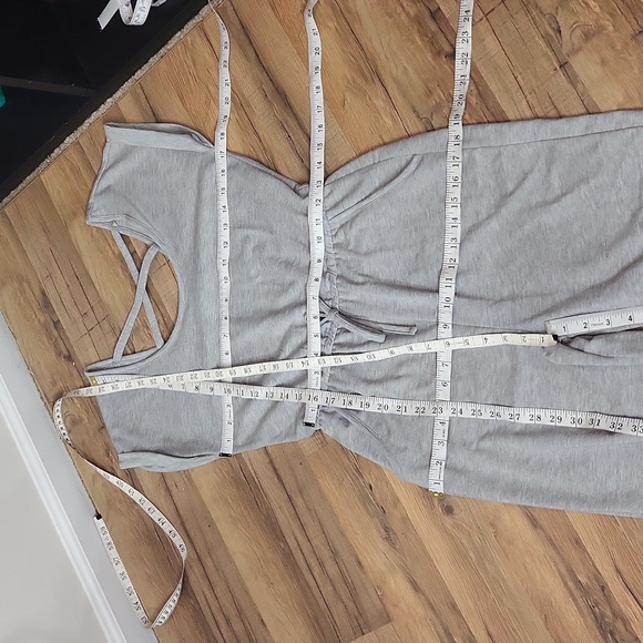 ALMOST FAMOUS Gray Short Sleeve Elastic Waist Jogger Hem Pocket Sweatsuit Jumper - Picture 9 of 12